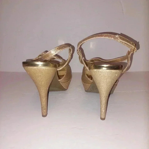 Fioni Gold Glitter Stilletto Heels Size 8 - Picture 7 of 11